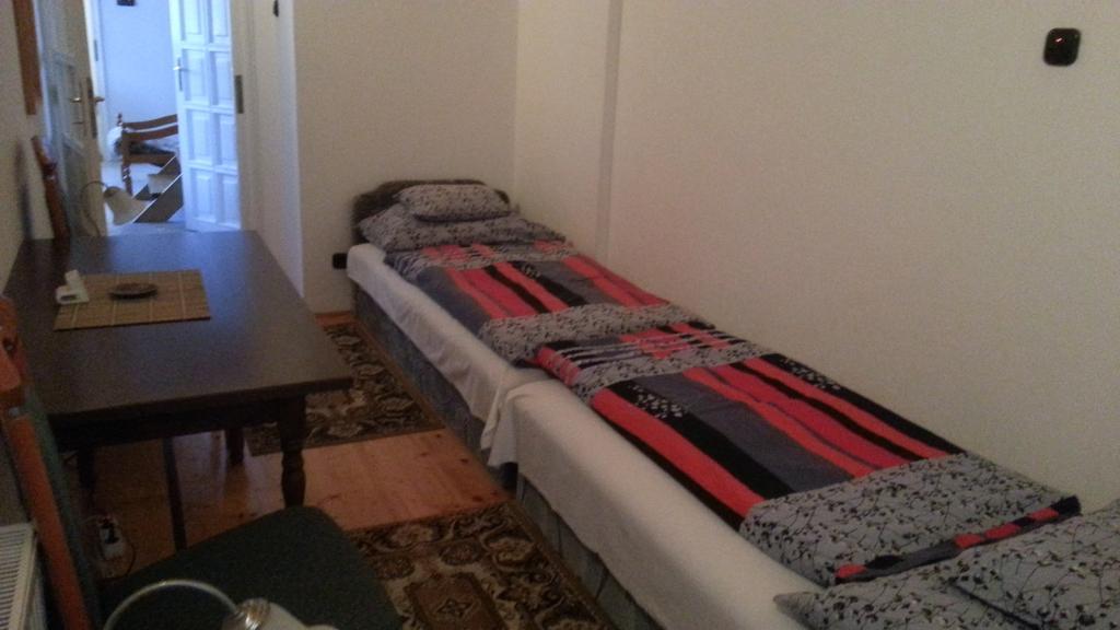 Csokonai Guesthouse Zamardi Bilik gambar