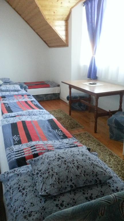 Csokonai Guesthouse Zamardi Bilik gambar