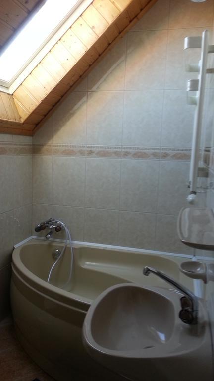Csokonai Guesthouse Zamardi Bilik gambar