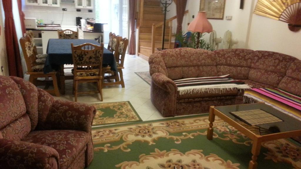 Csokonai Guesthouse Zamardi Bilik gambar